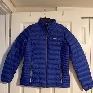 Patagonia Women's Down Sweater Jacket. Medium.Blue. New Without Tag.